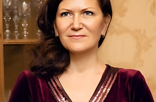 Марина Голомолзина